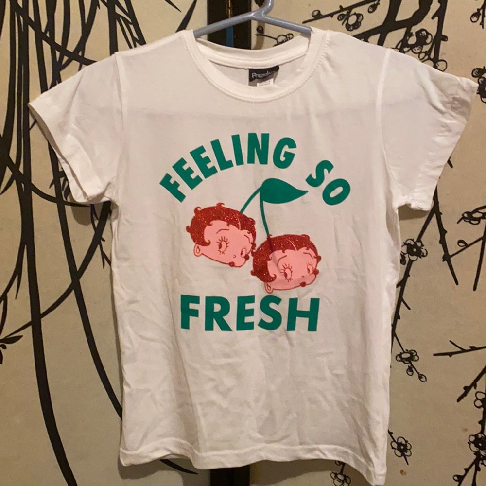 Betty Boop Juniors/Woman’s White Tee W/Glitter Graphic Design By Popular Sports